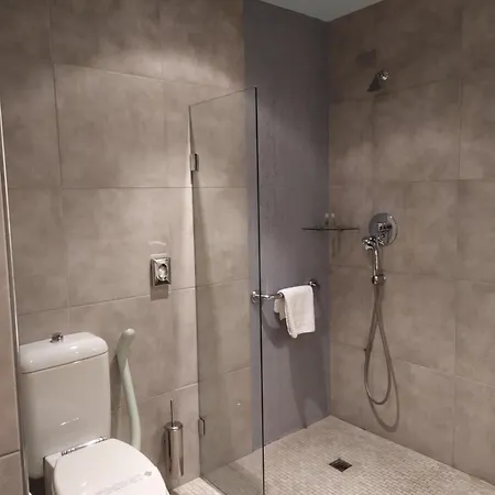 アルベルゴ カンティーン アシェリ 4* ブラ