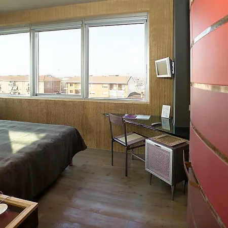 アルベルゴ カンティーン アシェリ ホテル ブラ