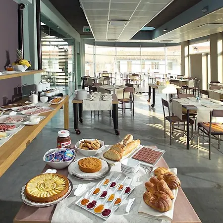 מלון Cantine Ascheri 4*