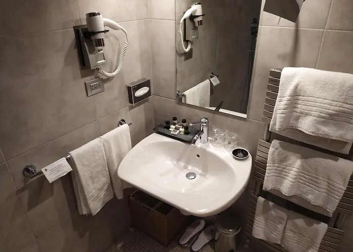 Cantine Ascheri Бра