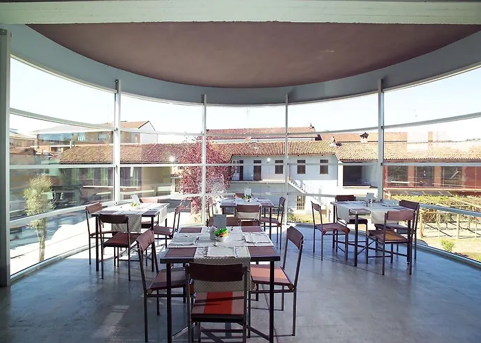 Отель Cantine Ascheri